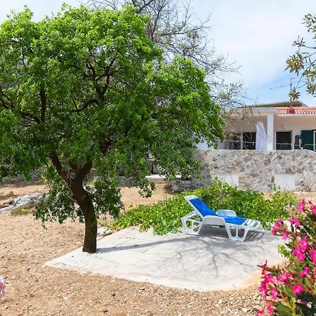 Holiday home 2 Bedroom Pet Friendly In *